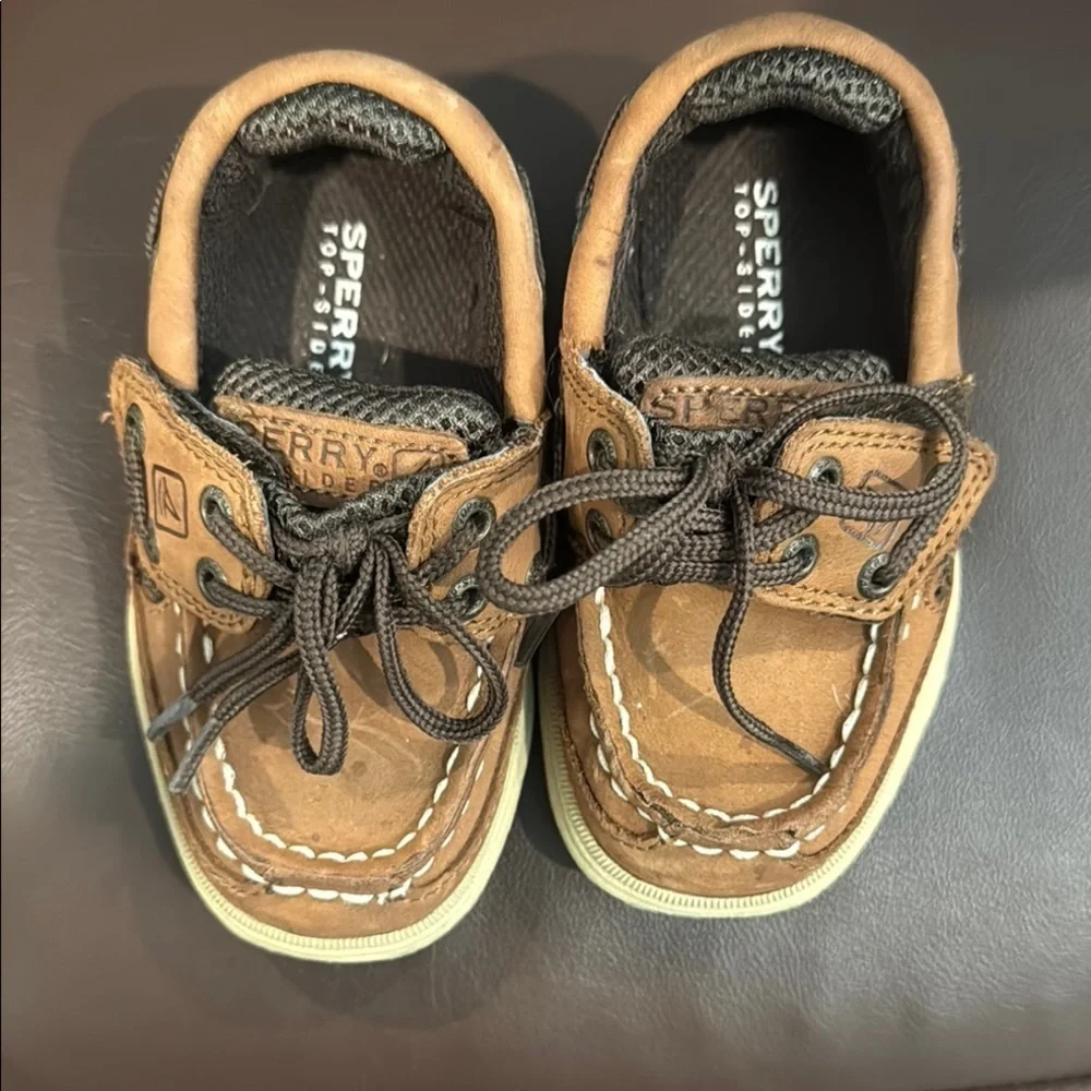 Sperry Brown Moccasins with Nautical Design